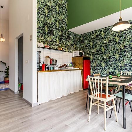 Four Rooms Hostel Луго Екстериор снимка