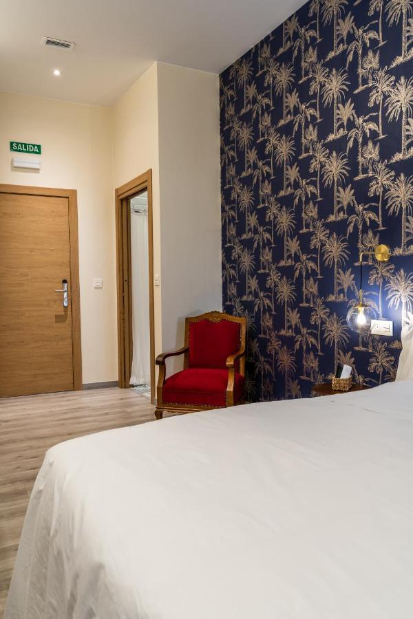 Four Rooms Hostel Луго Екстериор снимка