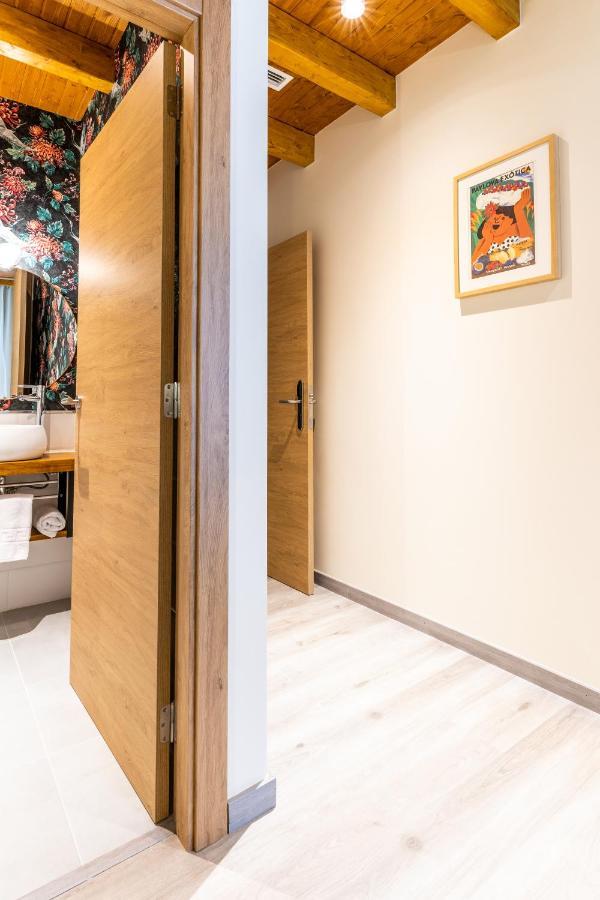 Four Rooms Hostel Луго Екстериор снимка
