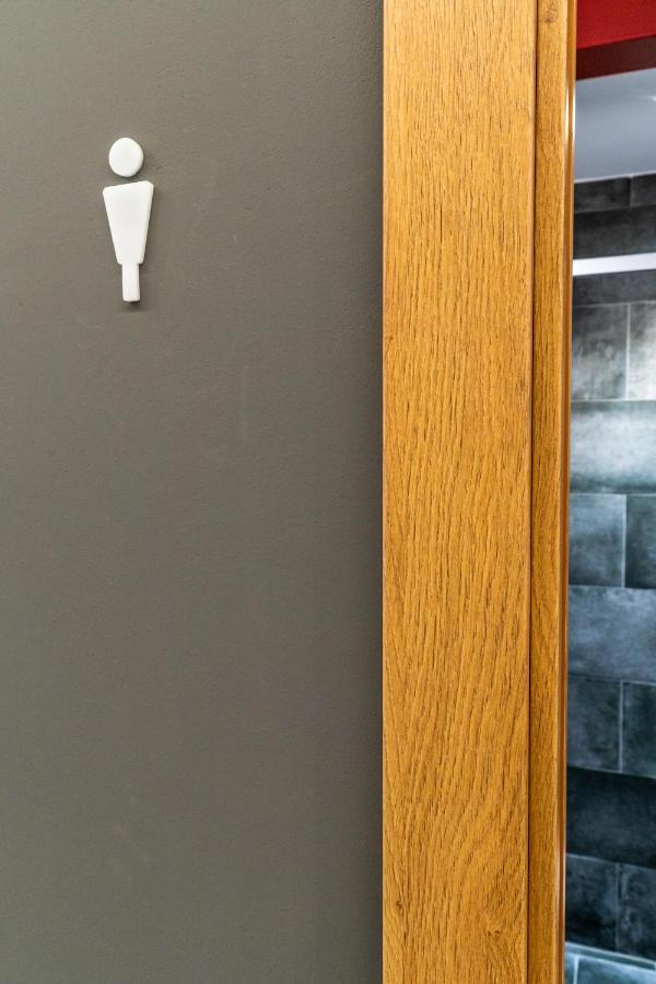 Four Rooms Hostel Луго Екстериор снимка